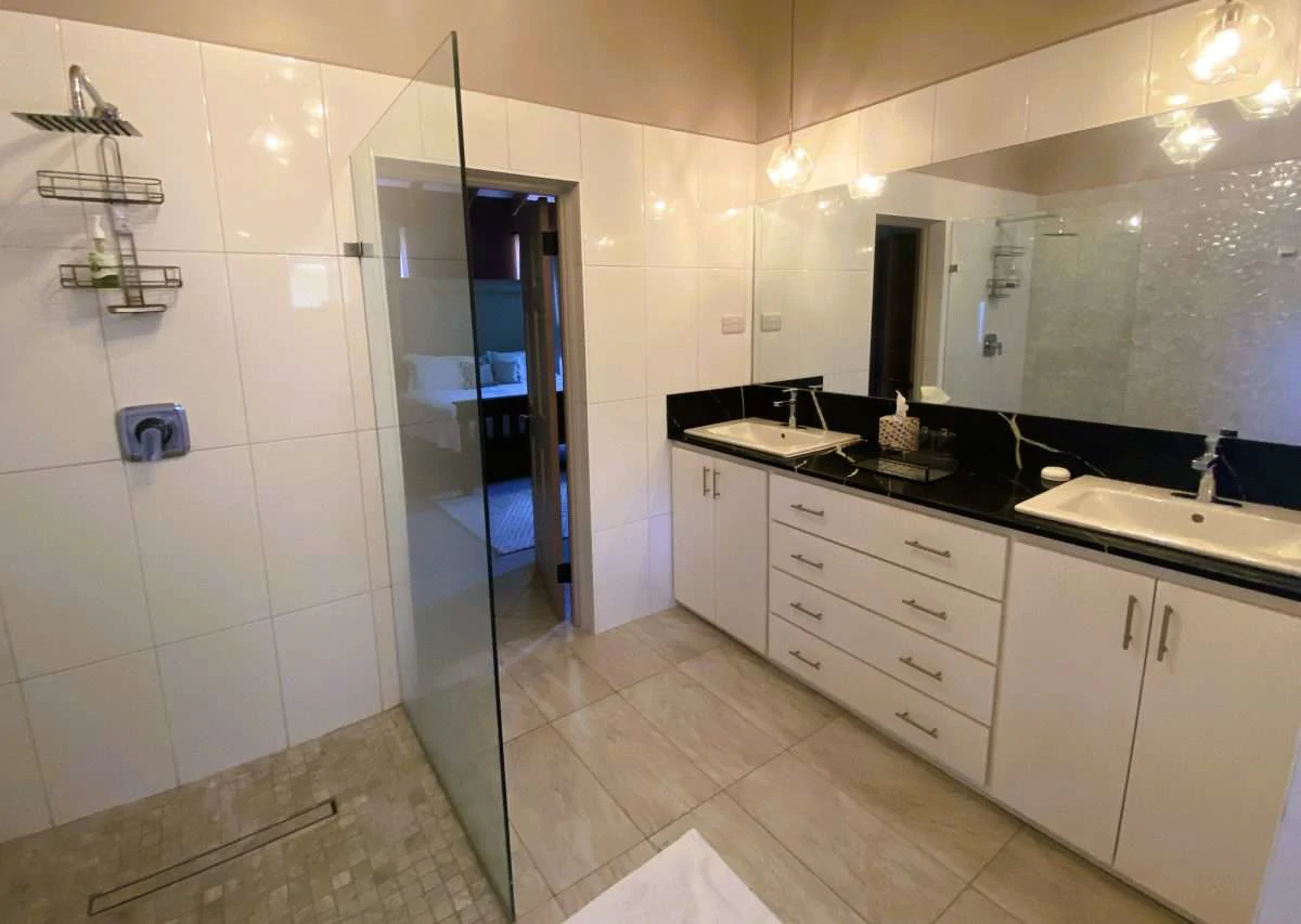 Private Villa, Cap Estate. - Gallery image 15