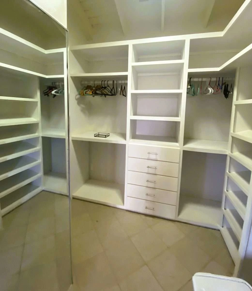 Private Villa, Cap Estate. - Gallery image 16