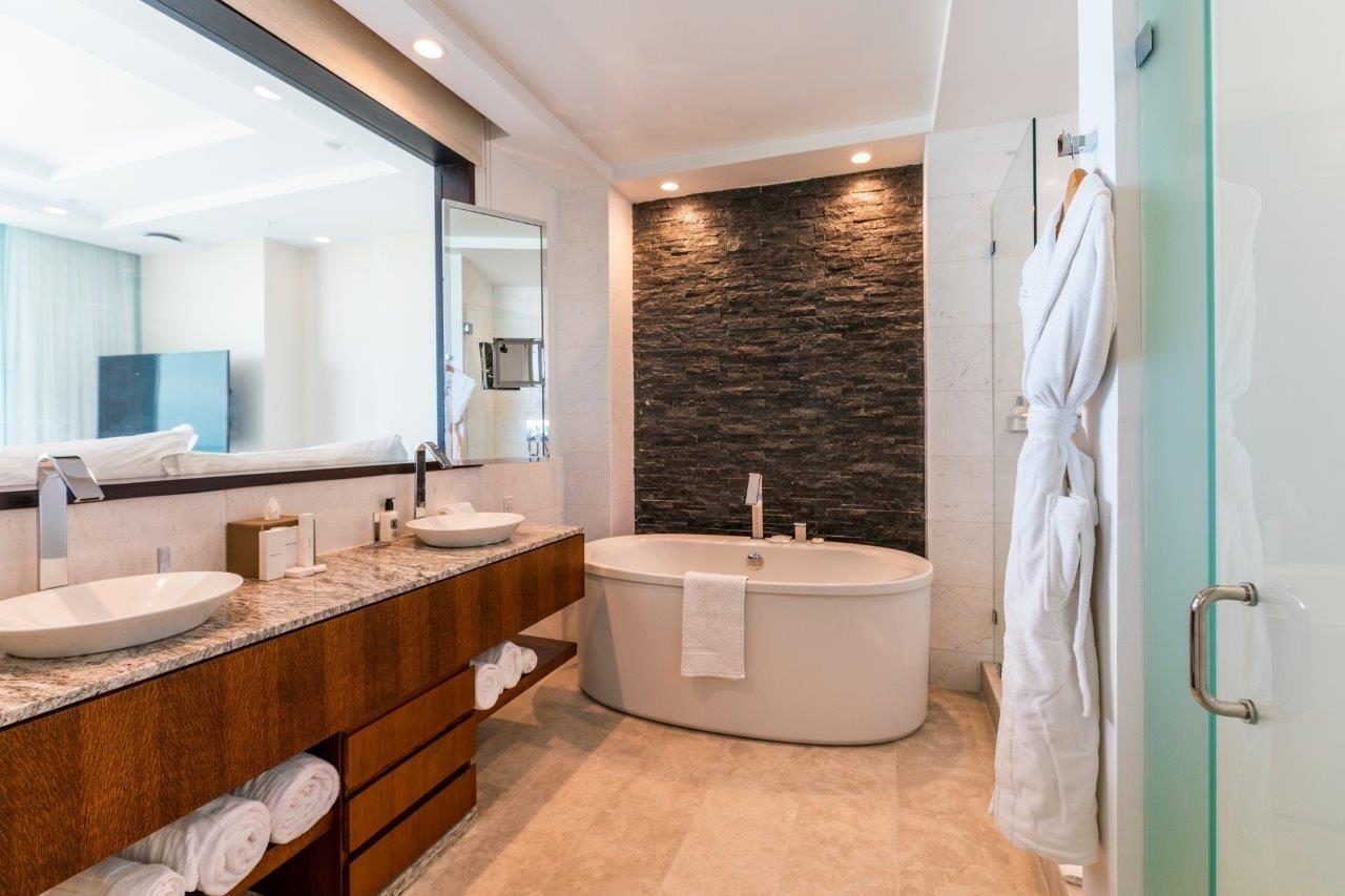 1B Tower A Ritz Carlton Residences 2 BR 3 BA - Gallery image 14