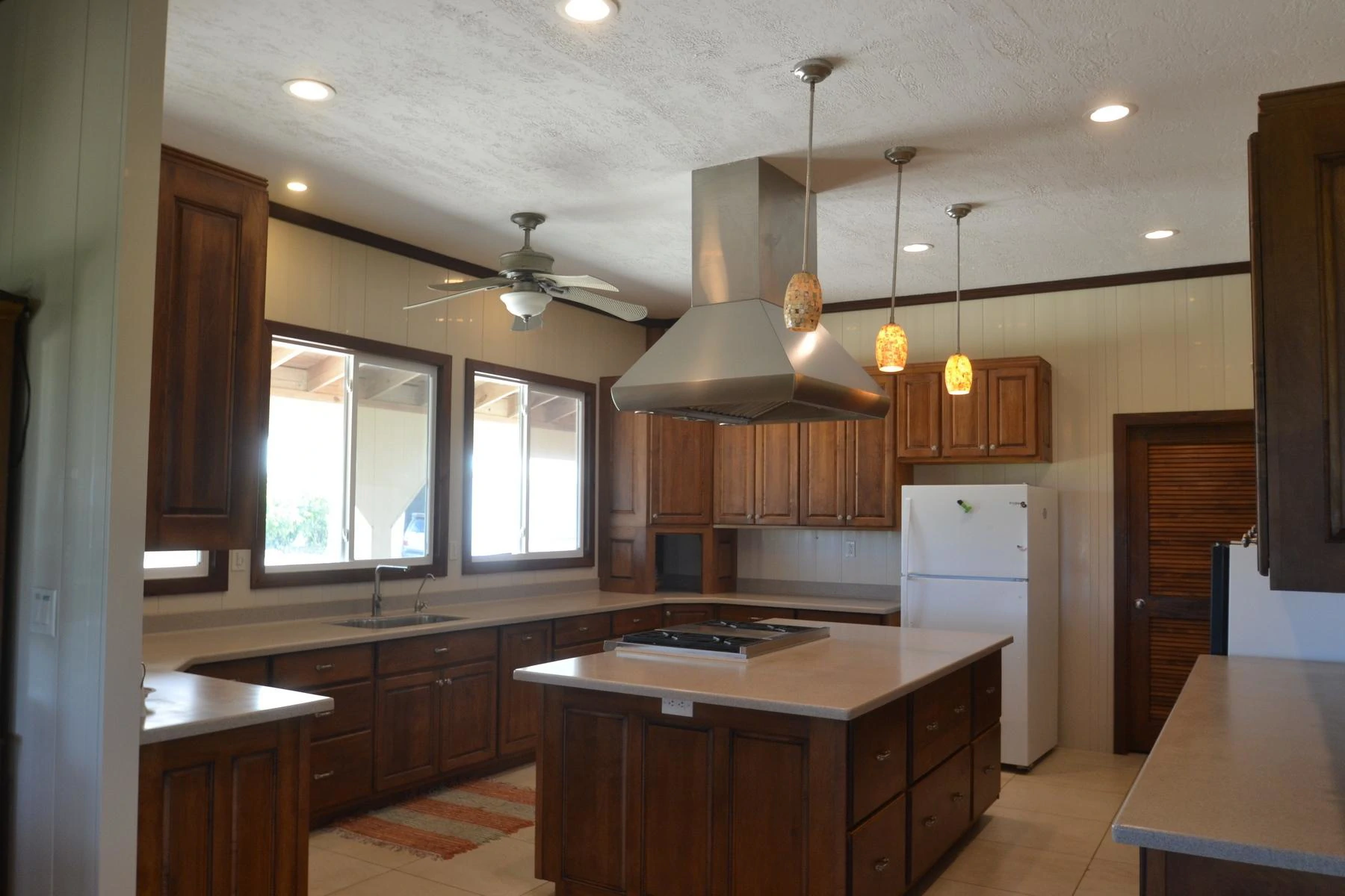 Hilltop House - Gallery image 8