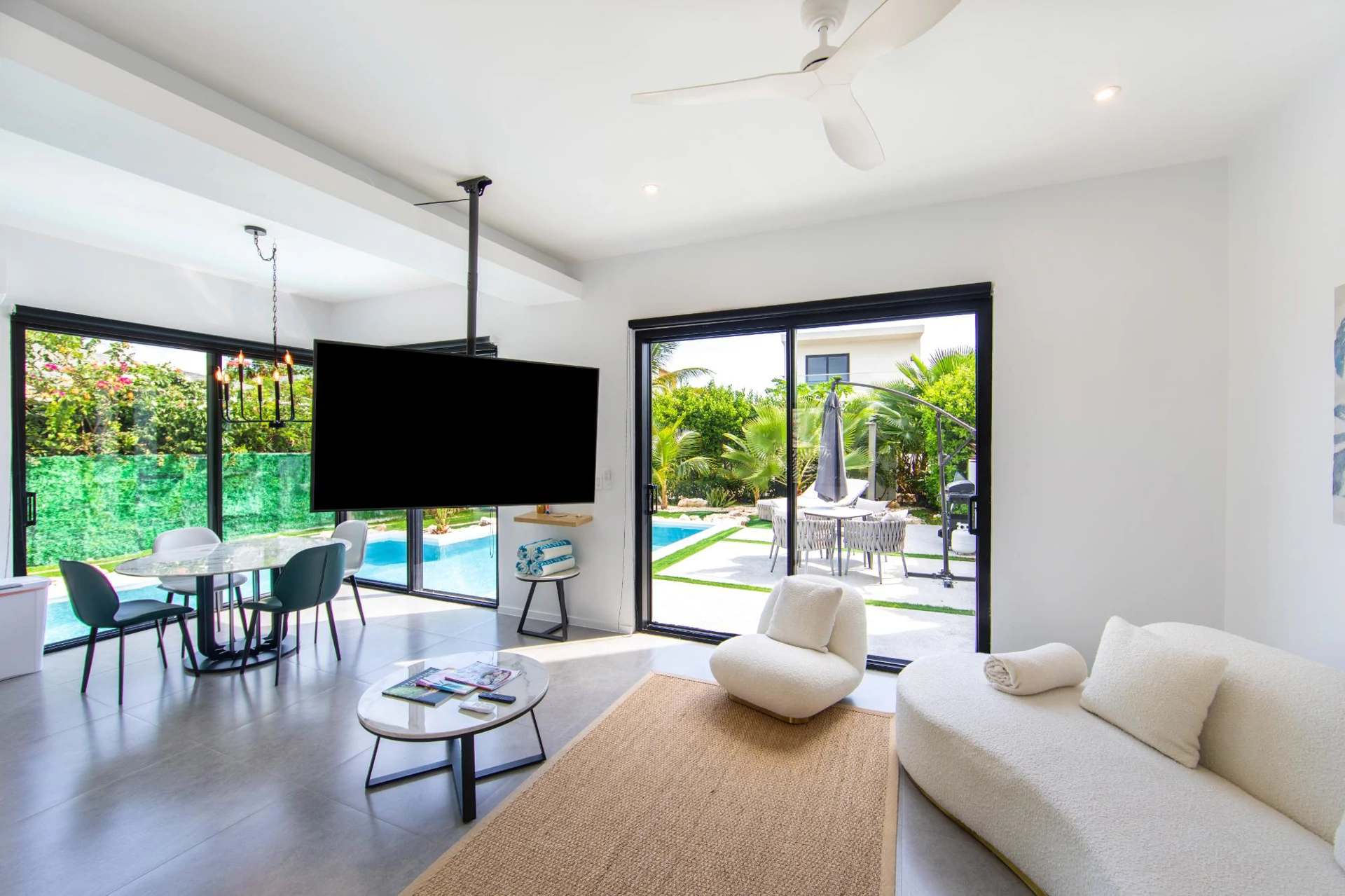 Live Love Laugh - Gallery image 54