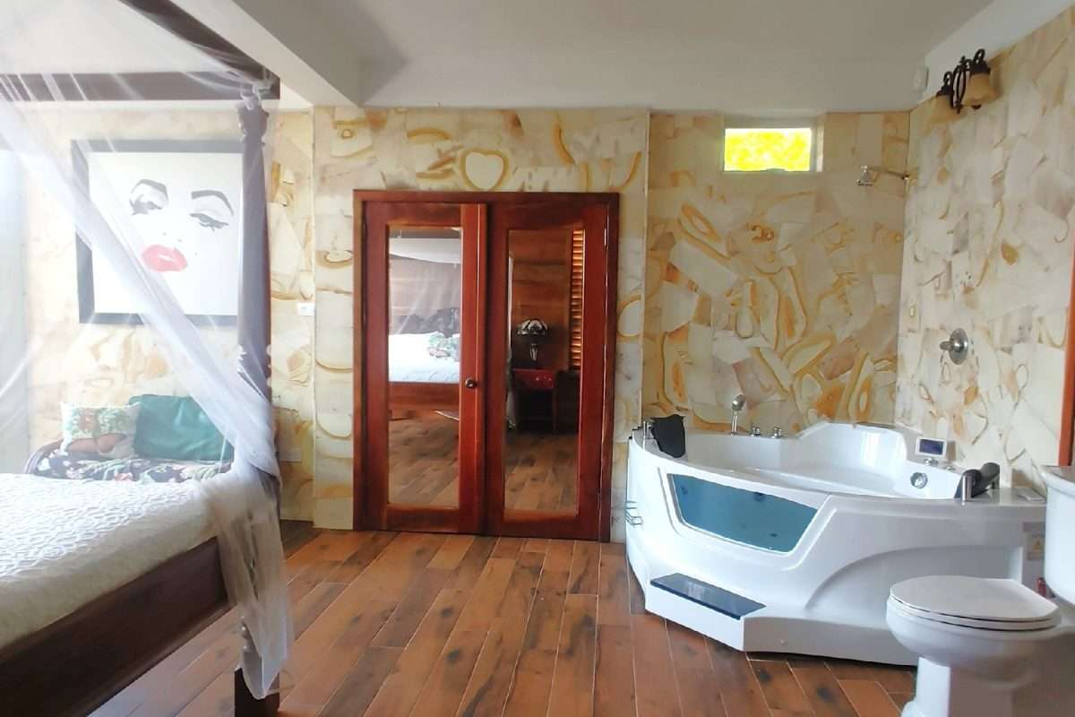 Butterfly House and Beach, La Toc, Castries. - Gallery image 22