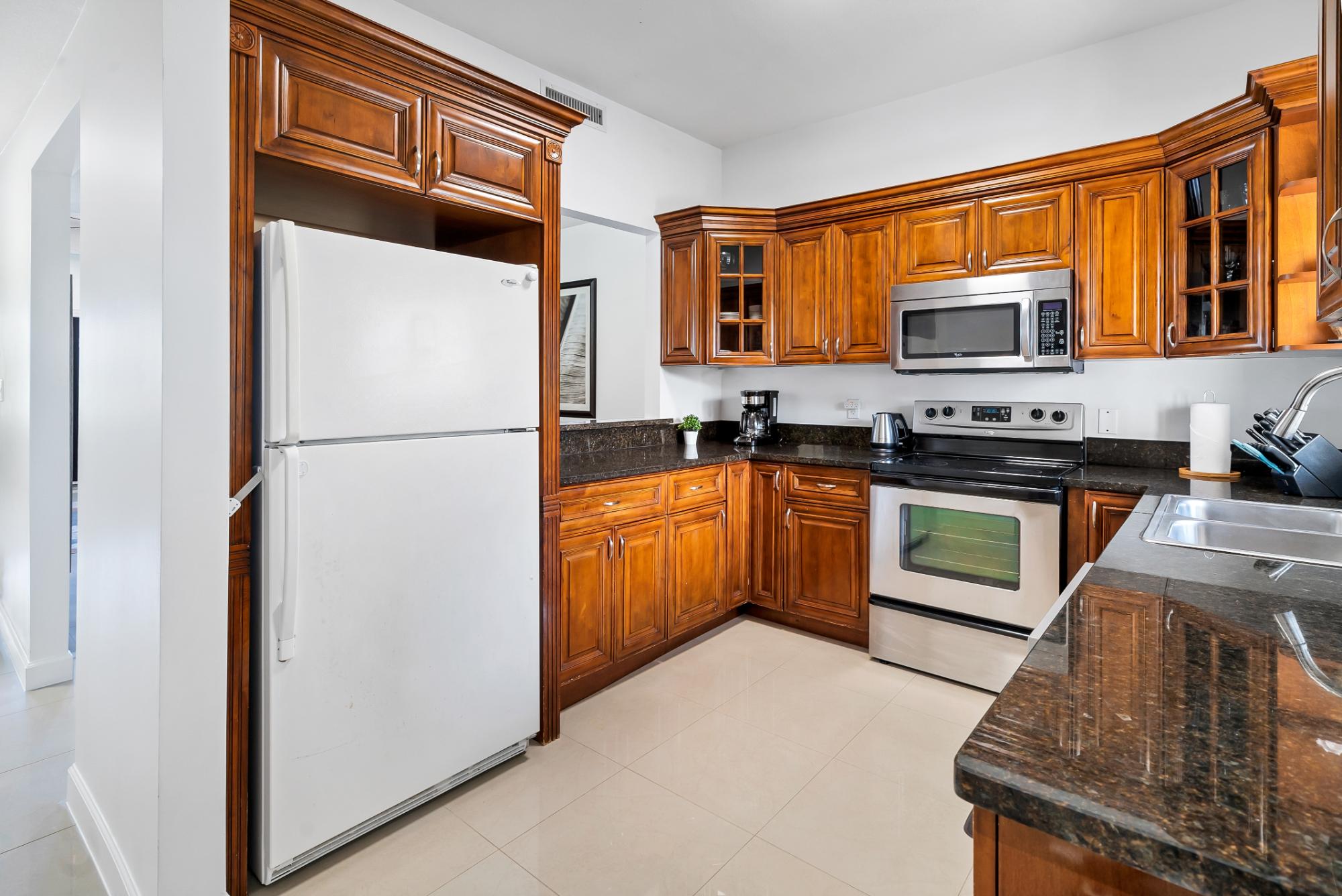 Baywell Townhome - Gallery image 5