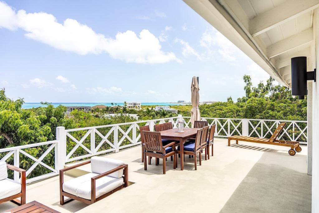 TREETOP VILLA 26 Richmond Hill - Gallery image 6