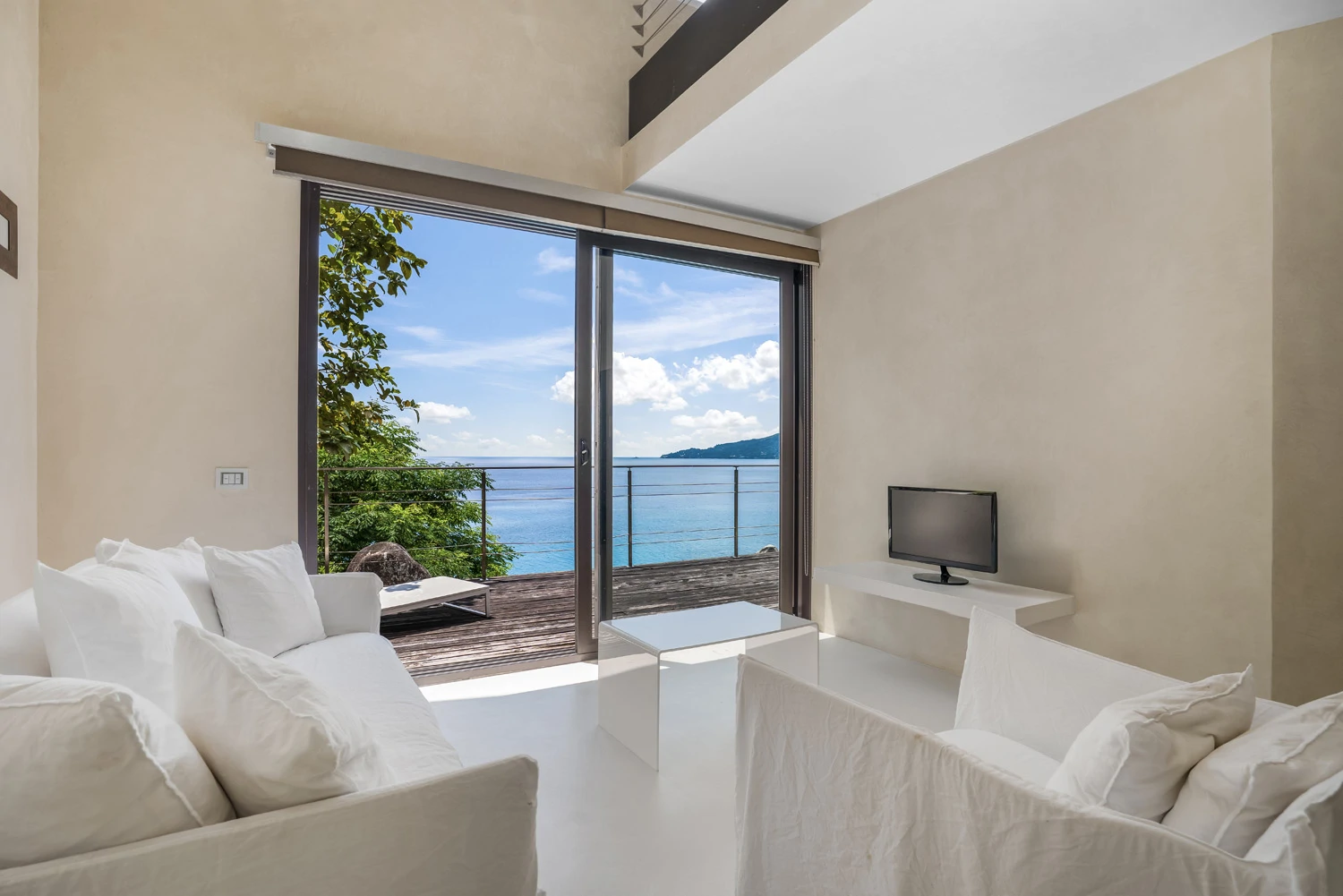 Architectural modernist beachfront villa for sale in Mahé, Seychelles - Gallery image 20