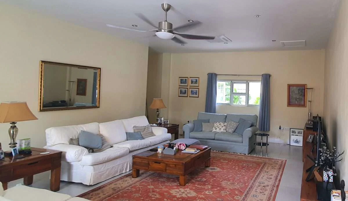 Sunnyside Villa, Cap Estate. - Gallery image 4