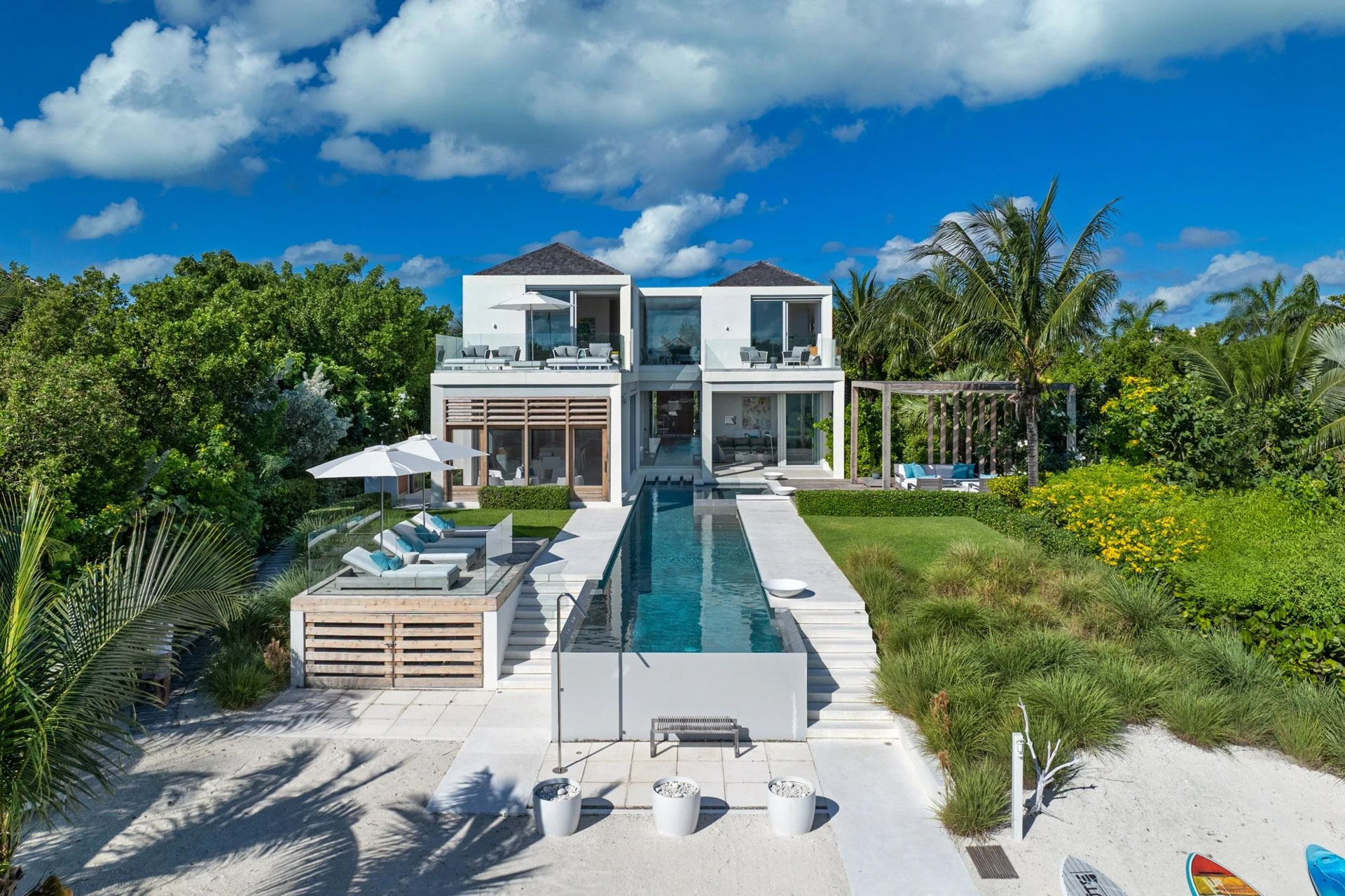 Blue Cay Estate Canal Front - Gallery image 35