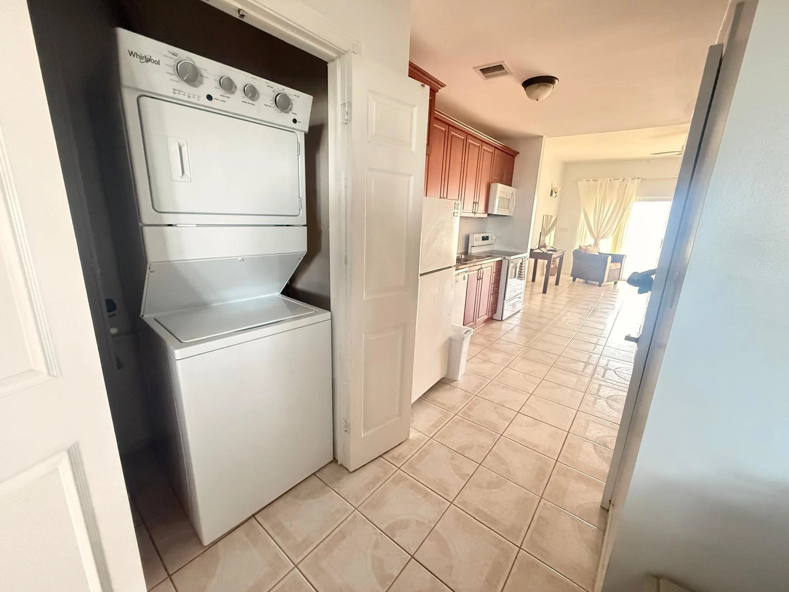 B304 Queen Angel - Gallery image 17