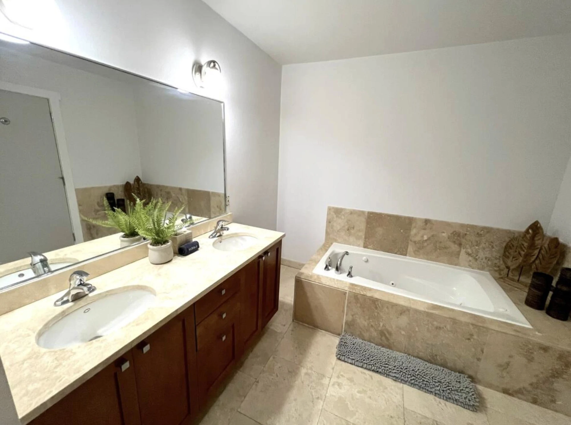 Beach Lyfe - Gallery image 17