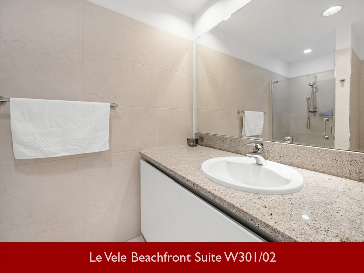 Le Vele Beachfront Condo - Gallery image 11