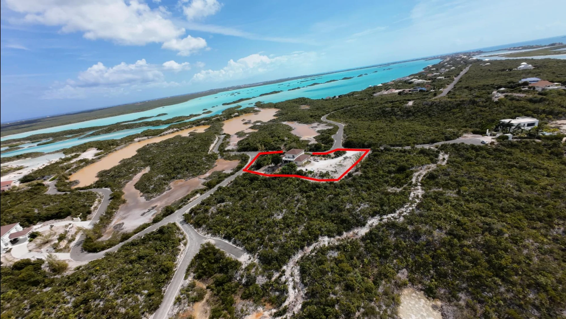 Villa Ellise on Pond View Close - Gallery image 4