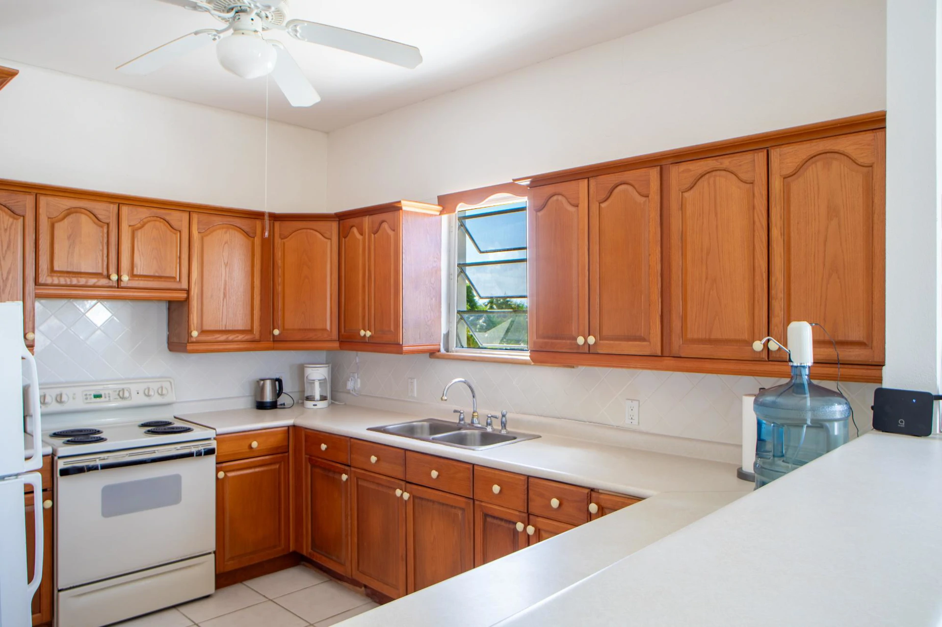 VACATION HOME STEPS FROM A PRISTINE N.CAICOS BEACH - Gallery image 11