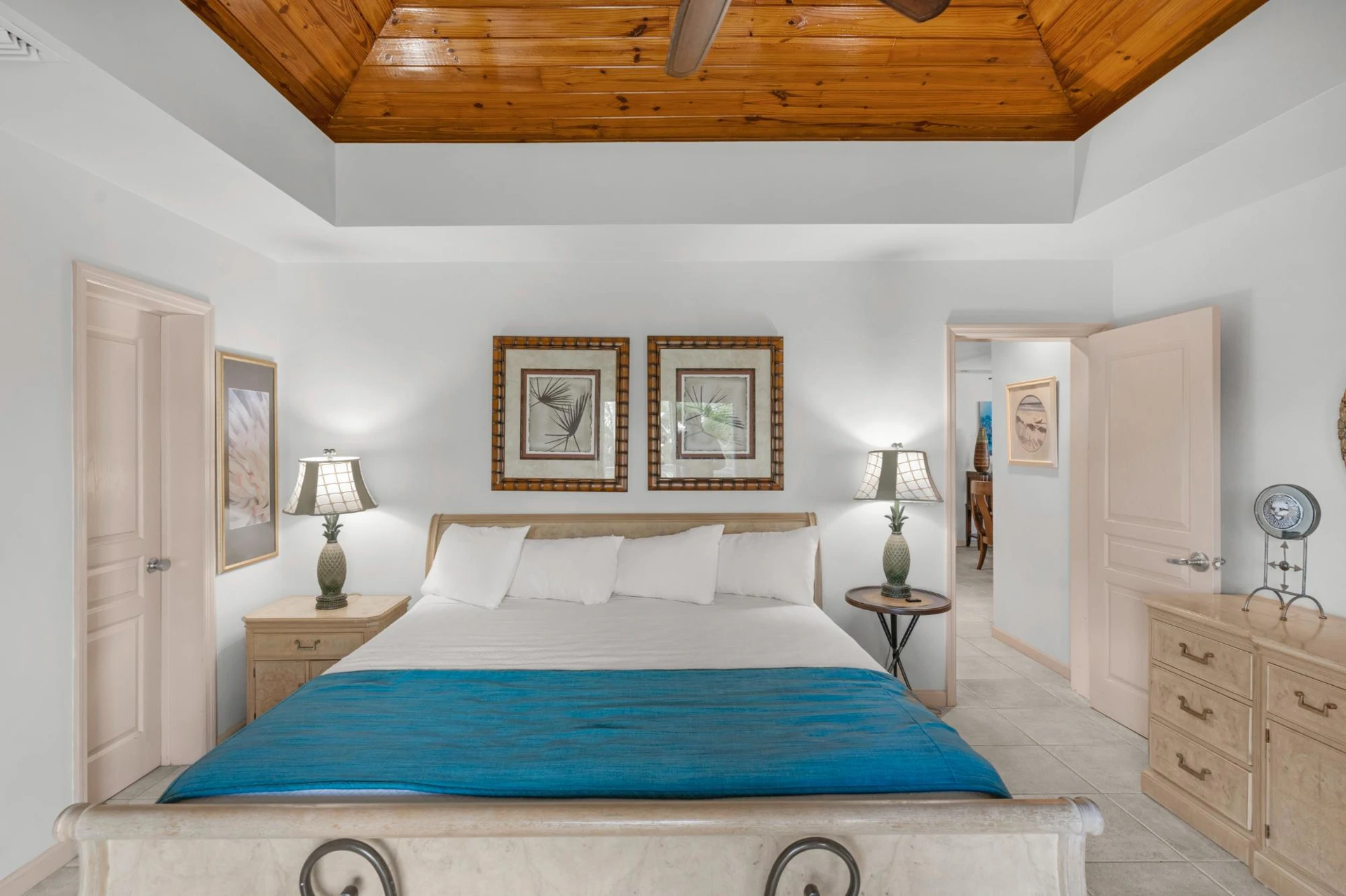 Coral Gardens on Grace Bay - Gallery image 26