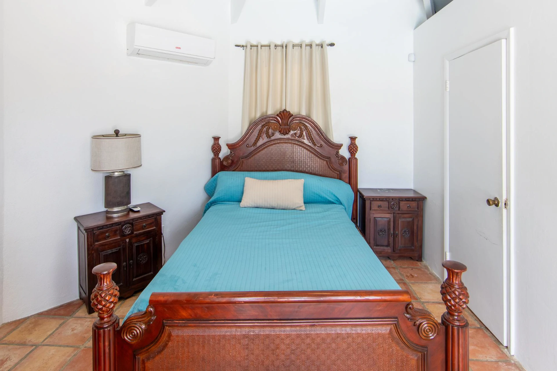 DUAL CANAL FRONT HOMES - Gallery image 13