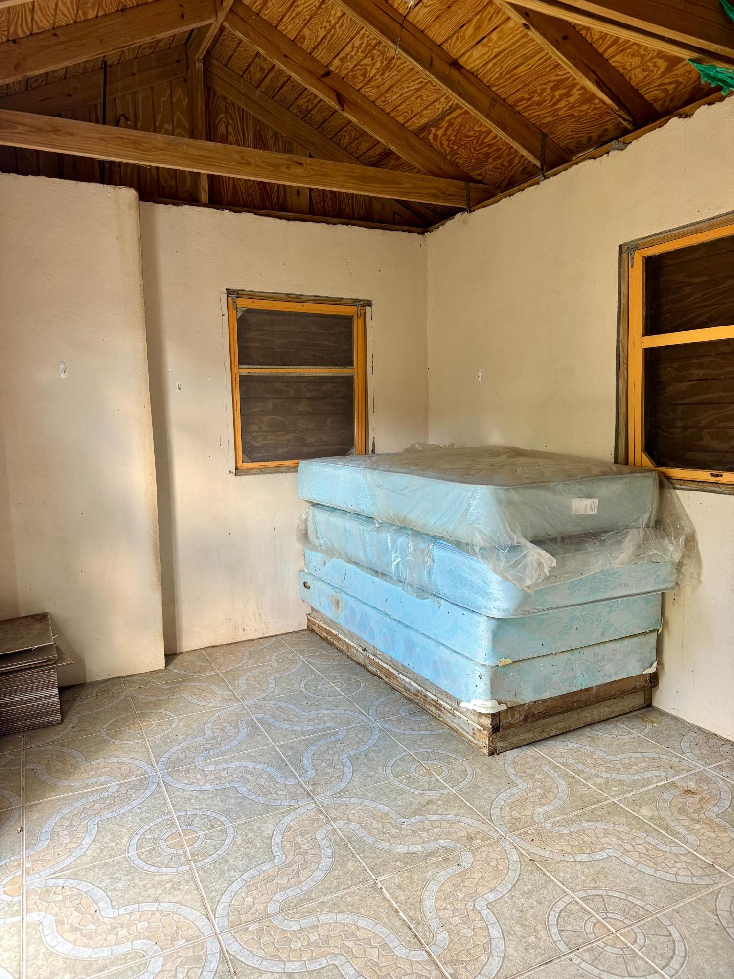 Traditional Bottle Creek House - Gallery image 13