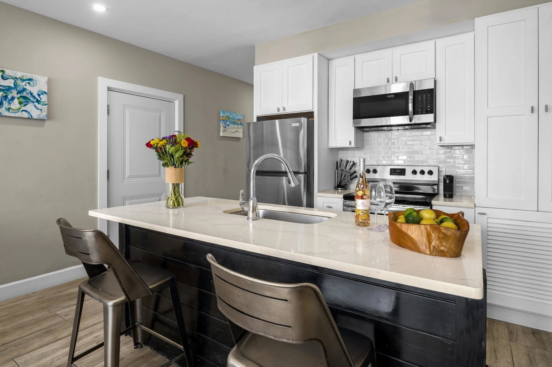 The Tides - Gallery image 4