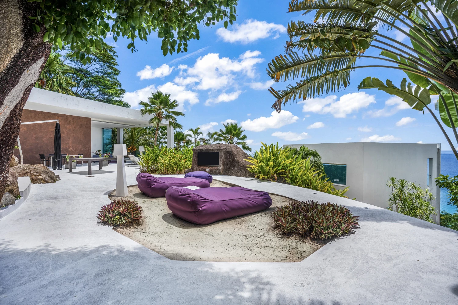 Architectural modernist beachfront villa for sale in Mahé, Seychelles - Gallery image 16