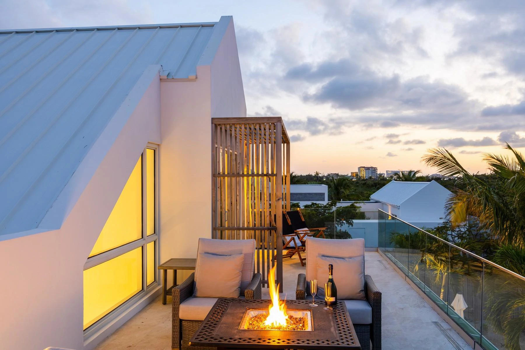 Sunset Beach Villa Unparalleled 21 - Gallery image 39