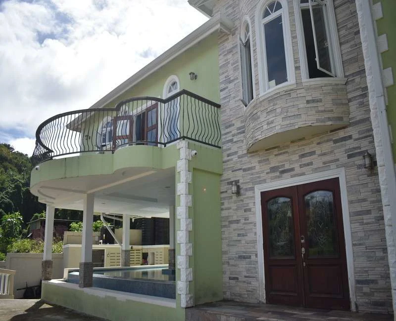 Cascade Manor, Caye Mange, Gros Islet. - Gallery image 3