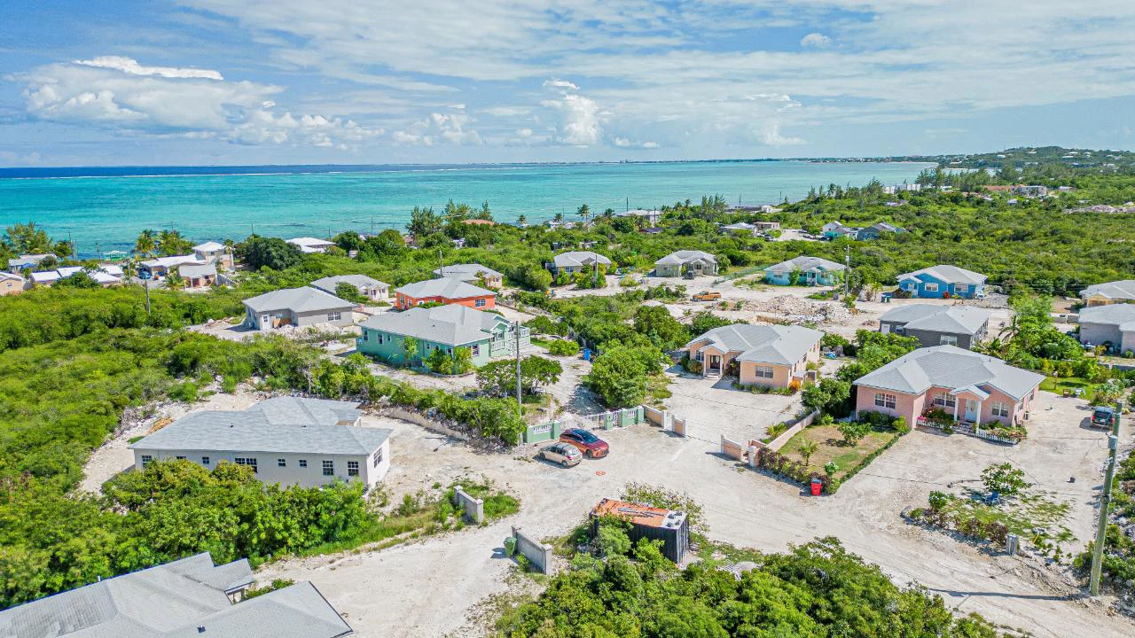 Single-Family Home - Gallery image 3