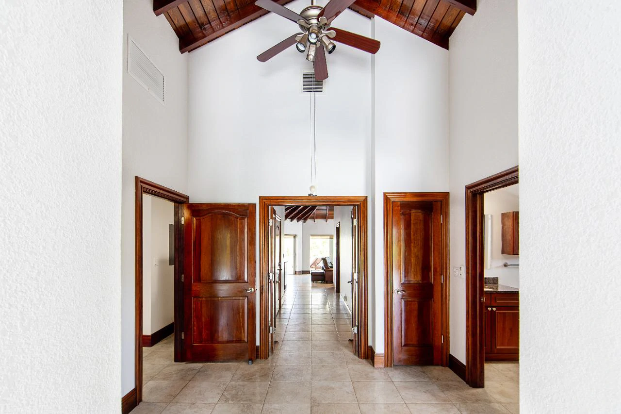 Gorgeous Pumpkin Bluff Home - Gallery image 21