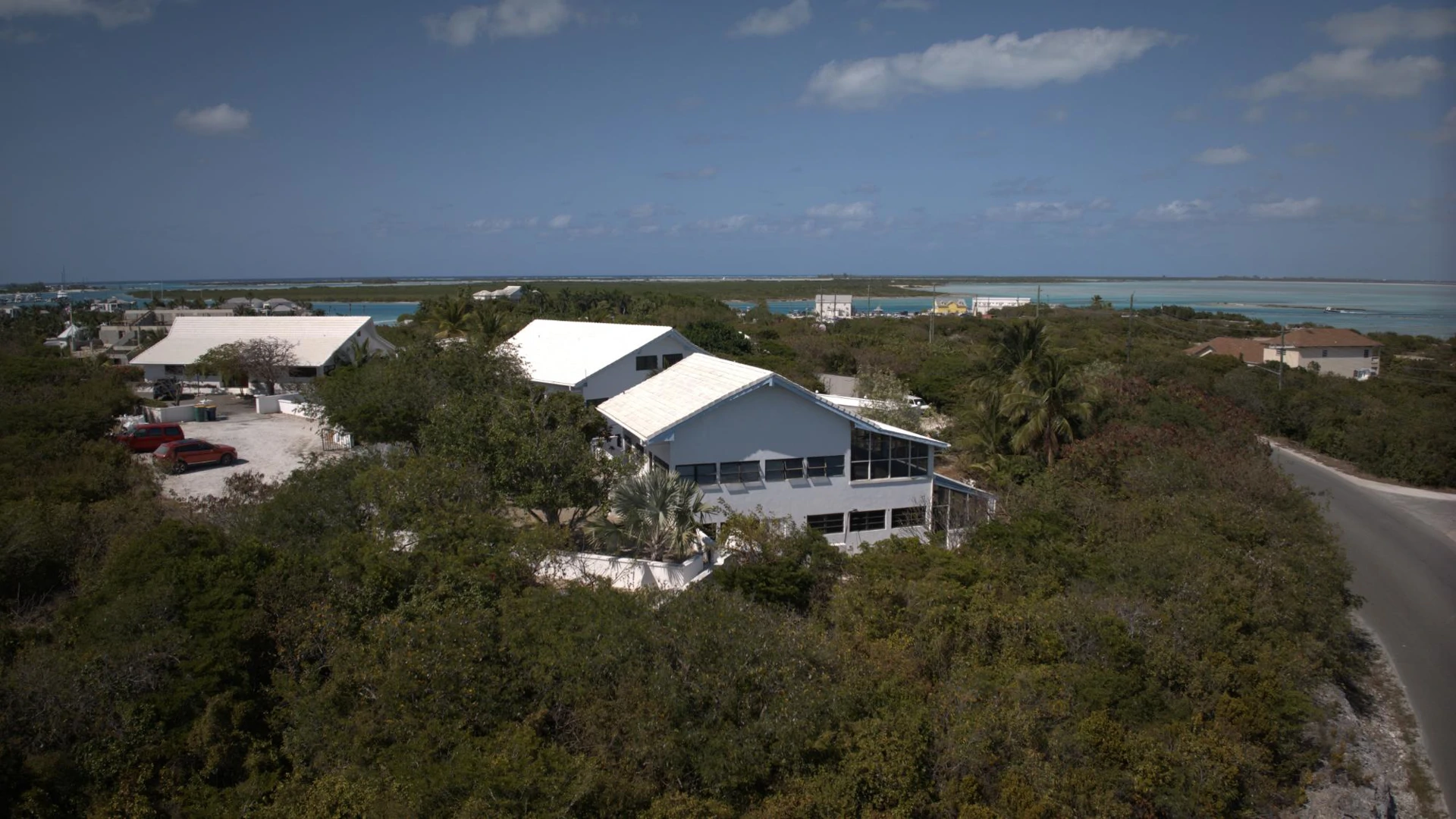 NELSON HILL ROAD 4-BED VILLA - Gallery image 7