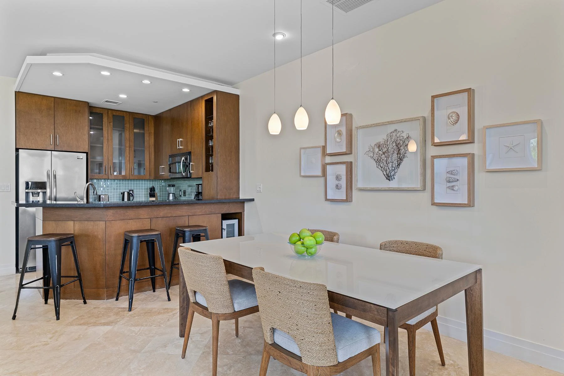 WEST BAY CLUB Suite 109 - Gallery image 5