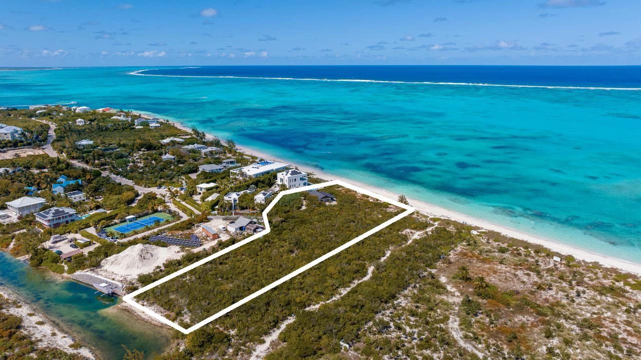 Beachfront Development Land - Gallery image 14