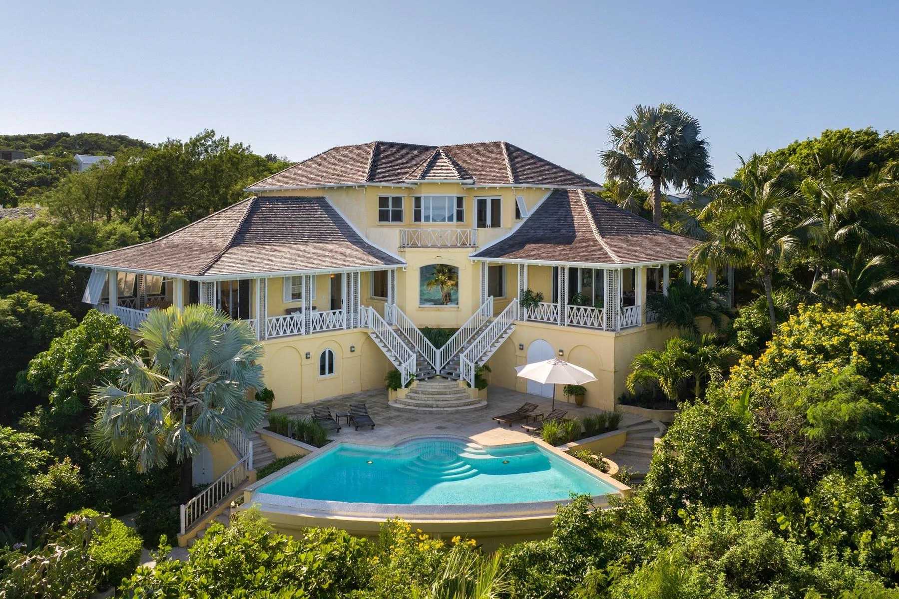 BLUE CAY - Thompson Cove Beachfront - Gallery image 4