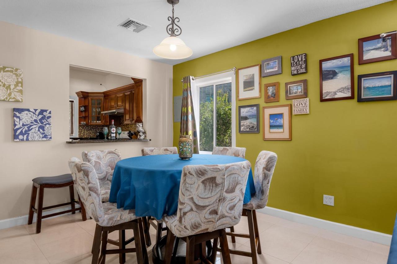 Baywell Townhomes 2 bed 2.5 bath - Gallery image 4
