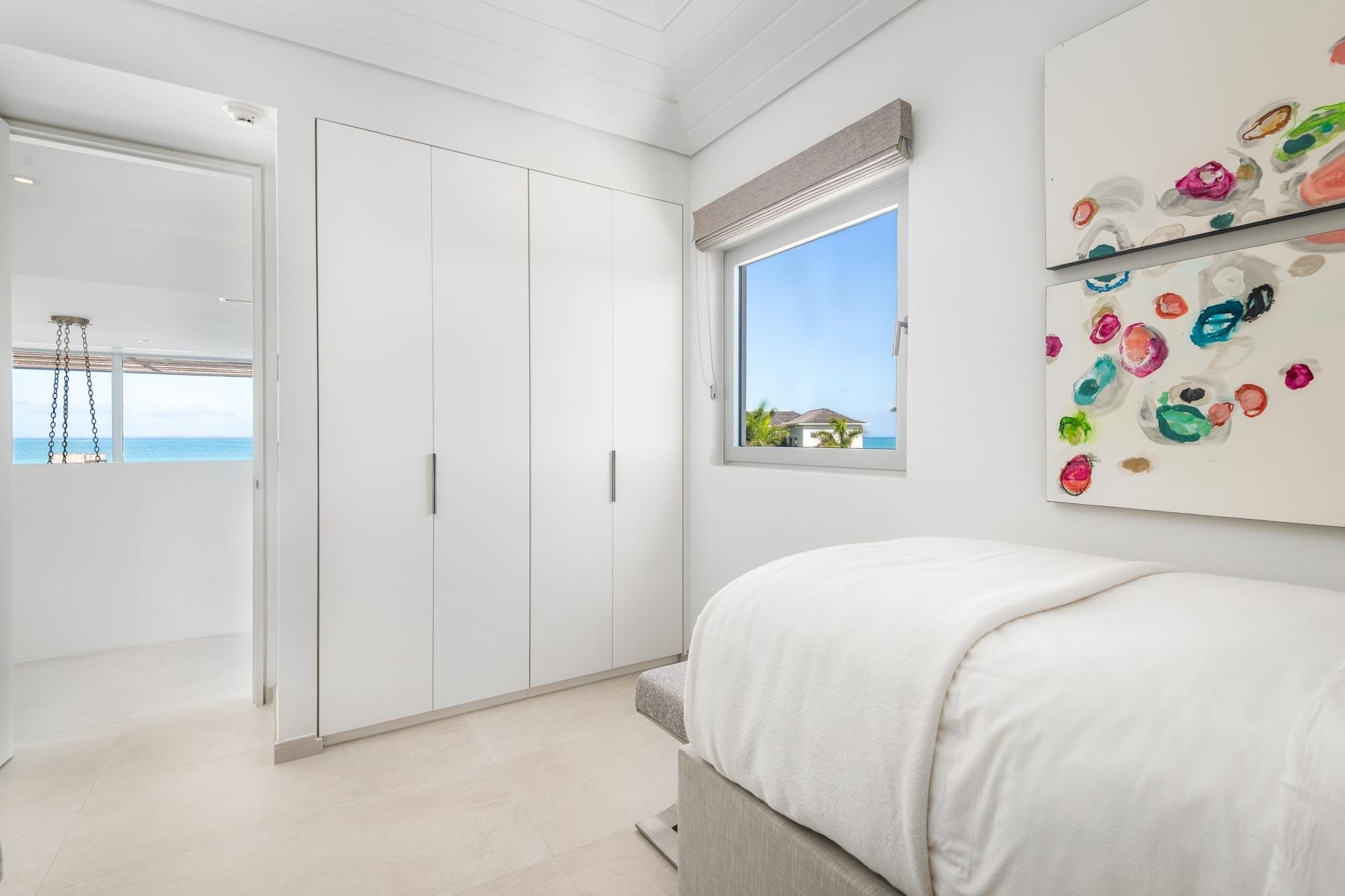 Beach Enclave Grace Bay -Villa 3 - Gallery image 22