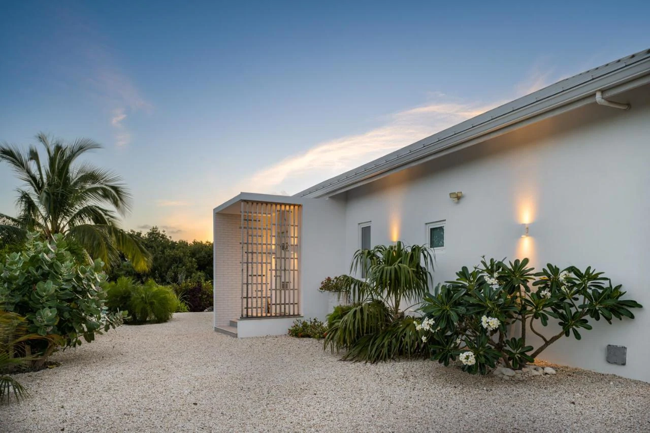 Coral Villas On Grace Bay - Gallery image 23