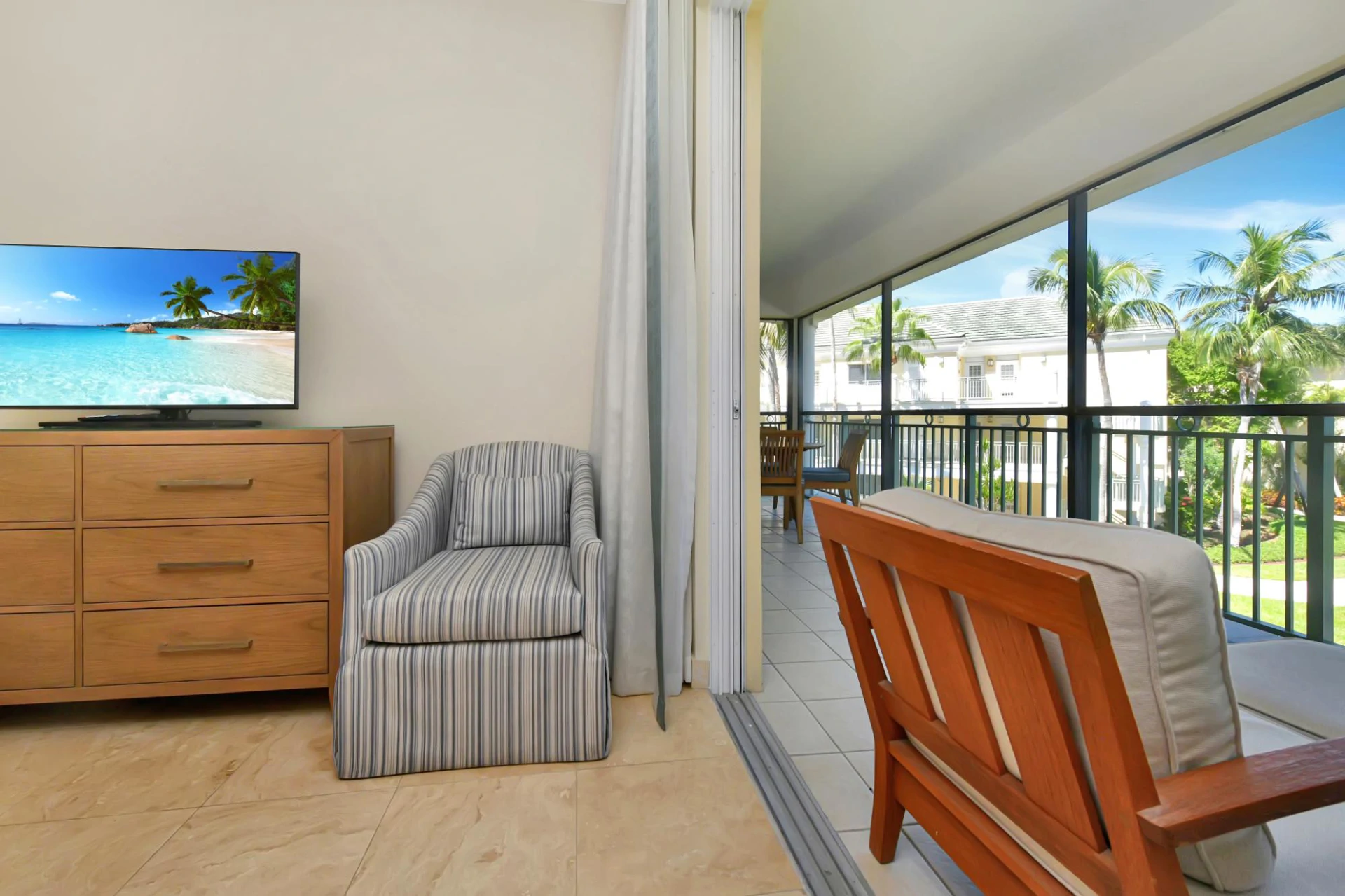 2 BR THE SANDS RESORT AT GRACE BAY BEACH - Gallery image 30