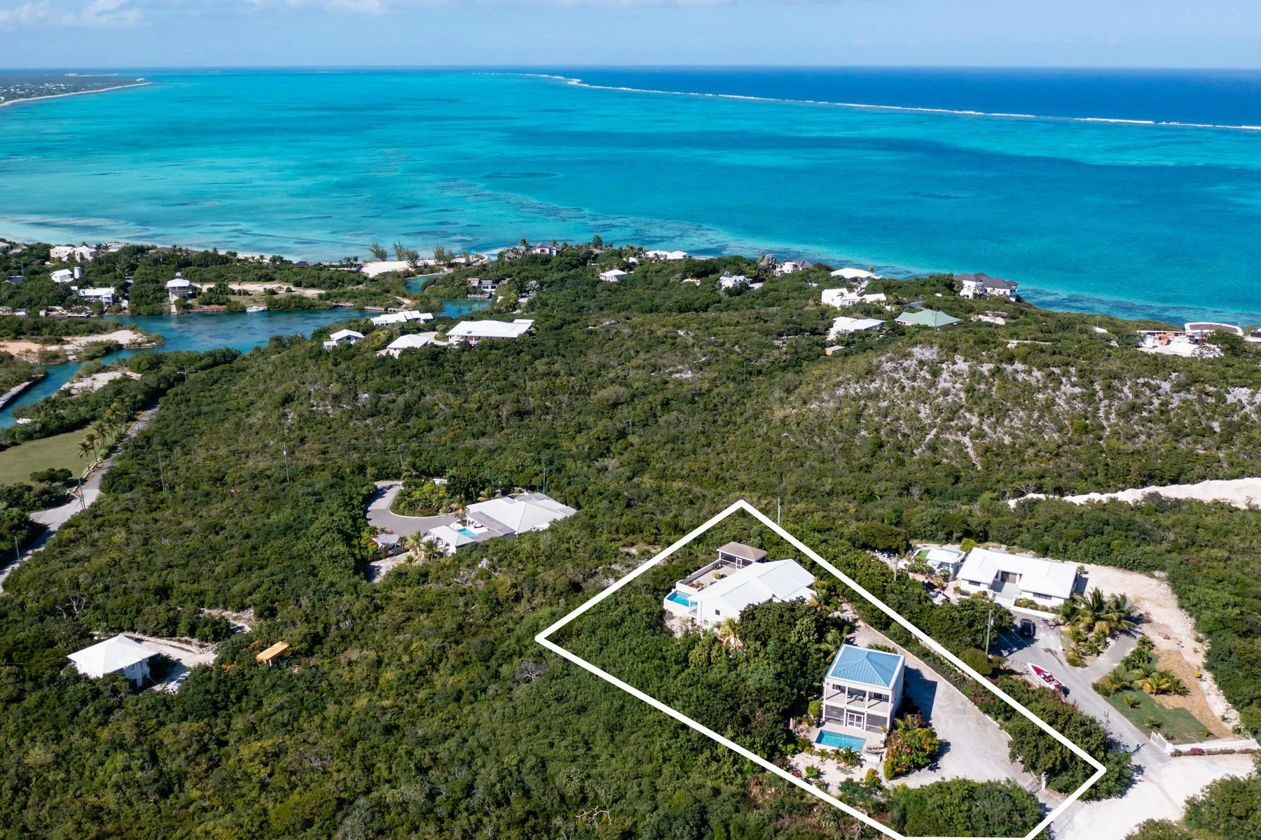 BLUE MOUNTAIN RESIDENCES - Gallery image 3