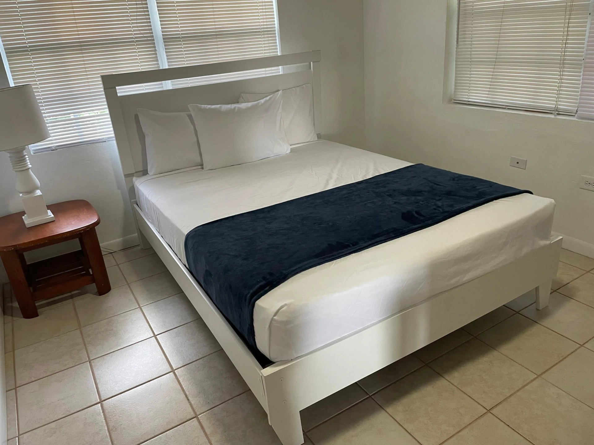 CHALK SOUND VIEWS - Gallery image 15