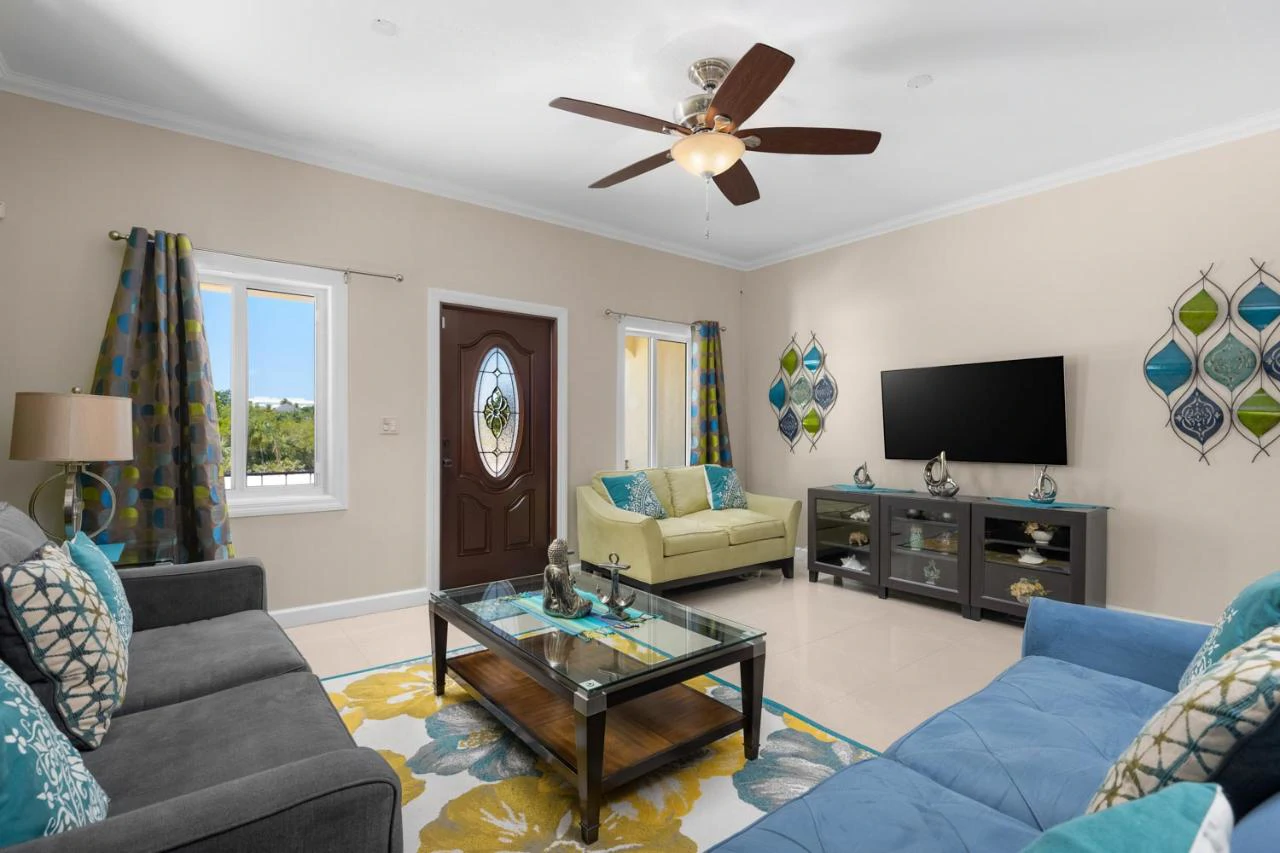 Baywell Townhomes 2 bed 2.5 bath - Gallery image 3