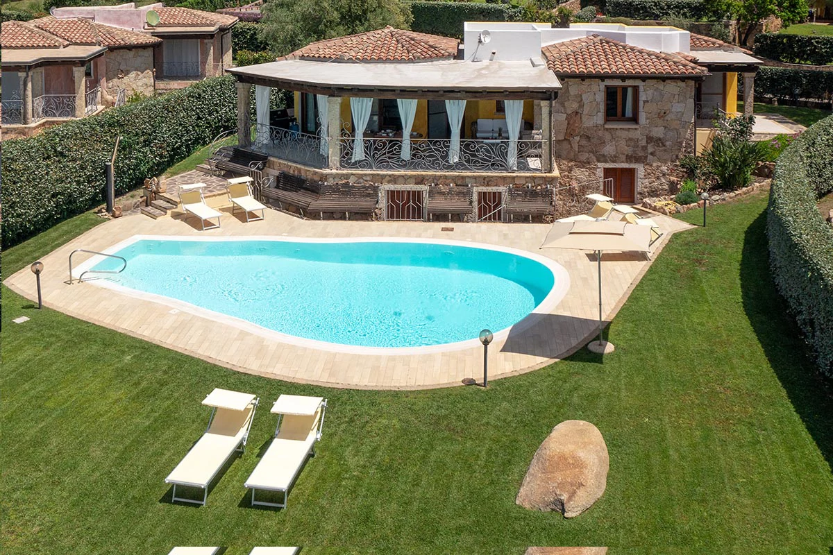 5 bed pool villa with direct beach access in Sardinia