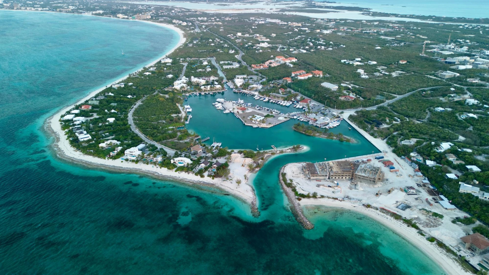 THE YACHT CLUB - Gallery image 35