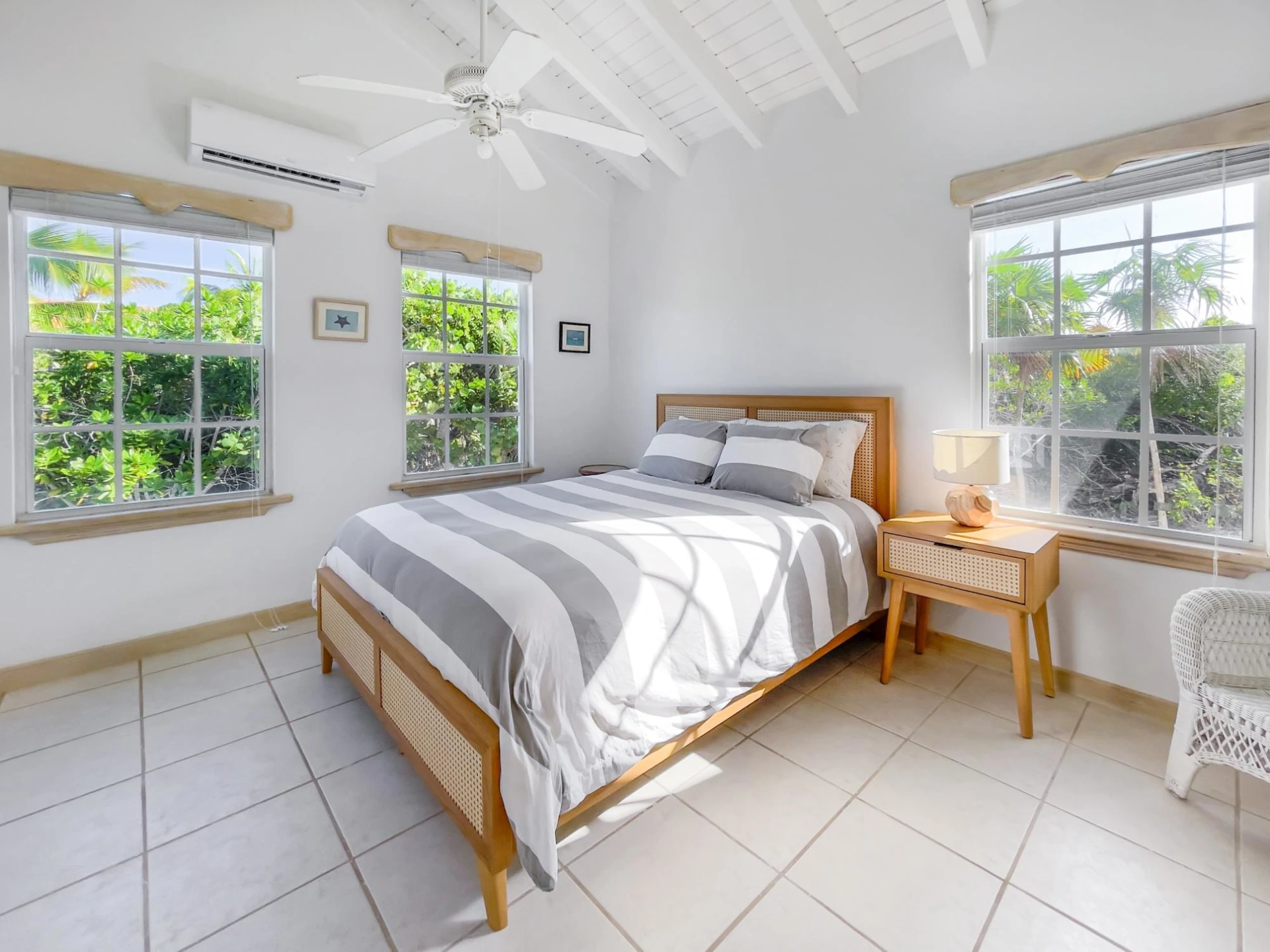 VACATION HOME STEPS FROM A PRISTINE N.CAICOS BEACH - Gallery image 24