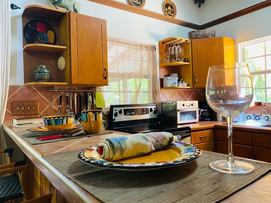 Leeward Home with Guest House - Gallery image 5