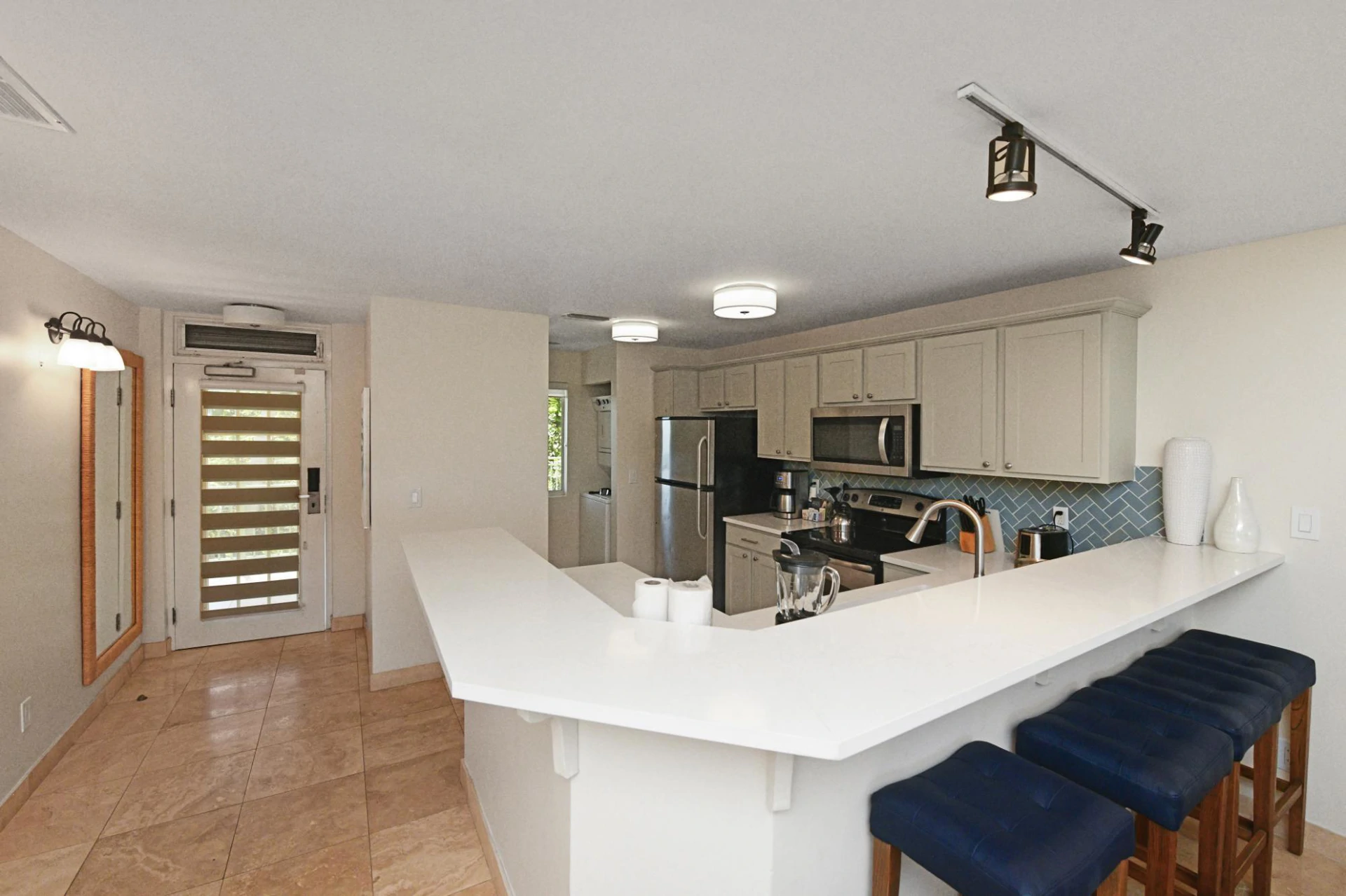 2 BR THE SANDS RESORT AT GRACE BAY BEACH - Gallery image 23