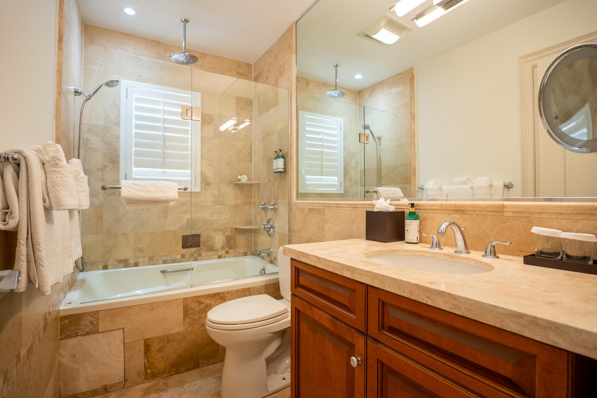 Windsong Resort 2 bedroom 2.5 bathrooms Lockout - Gallery image 24