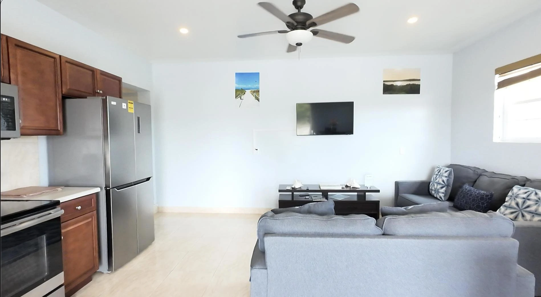 Villa Ellise on Pond View Close - Gallery image 11