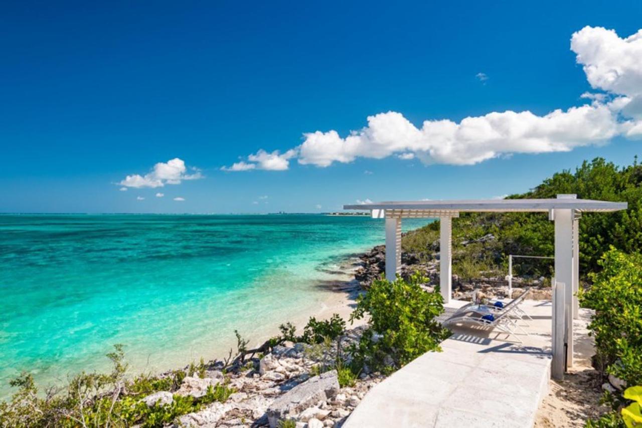 Luxury Water Front Blue Mountain Villa - Gallery image 5
