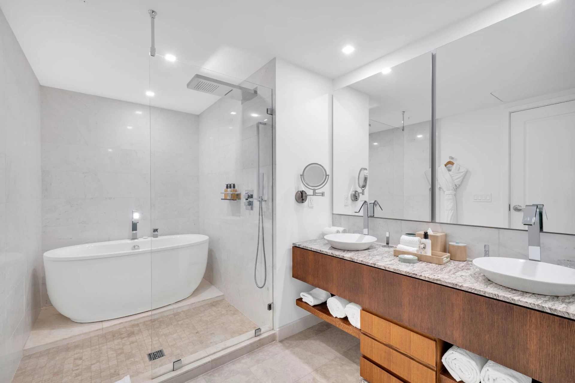 UNIT 2114 RITZ CARLTON 3BR/3BA - Gallery image 14