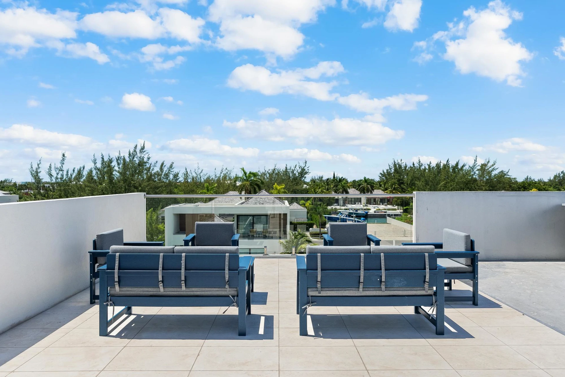 BLUE DIAMOND VILLA - Gallery image 9