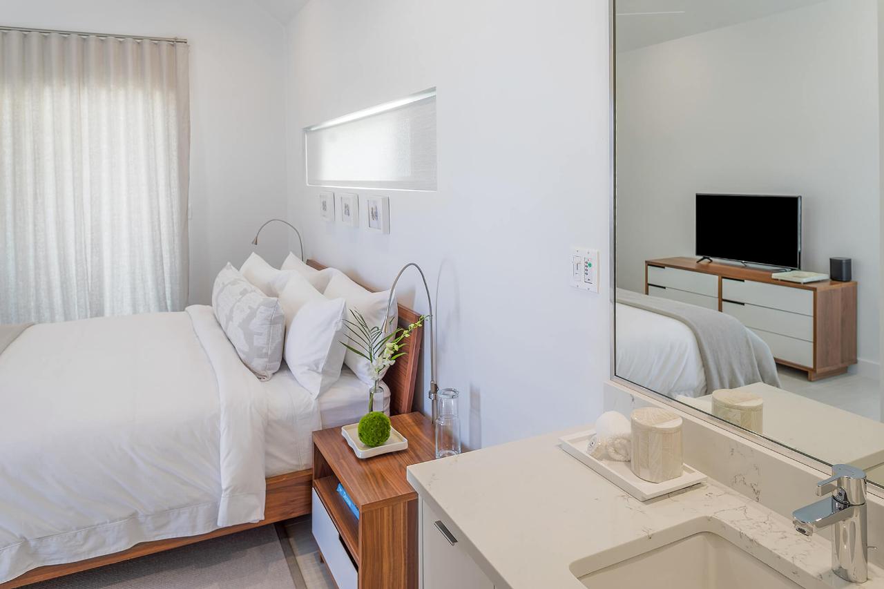 Sunset Beach Villa Aqueous - Gallery image 25