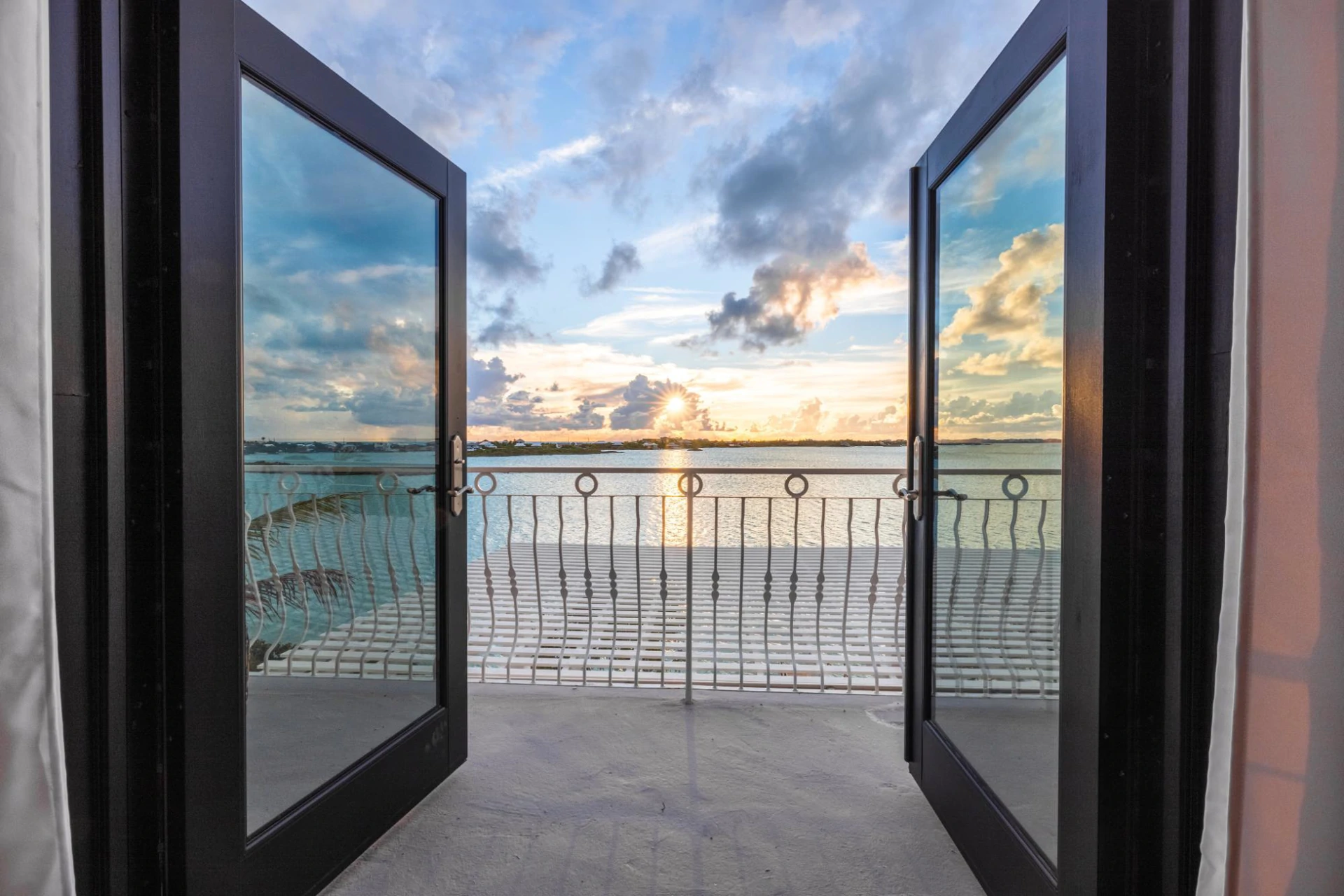 Endless Blue - Gallery image 24