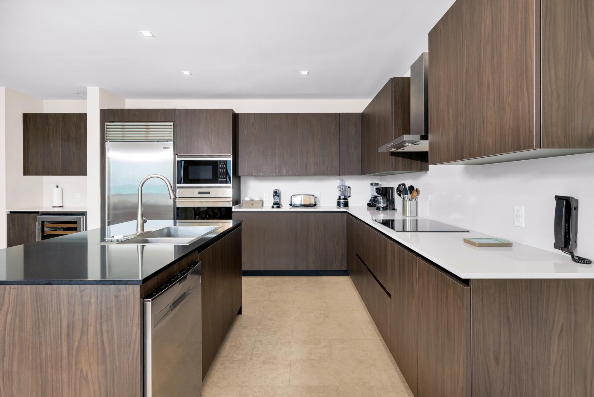 9B Tower A Ritz Carlton Residences 2 BR 3 BA - Gallery image 11