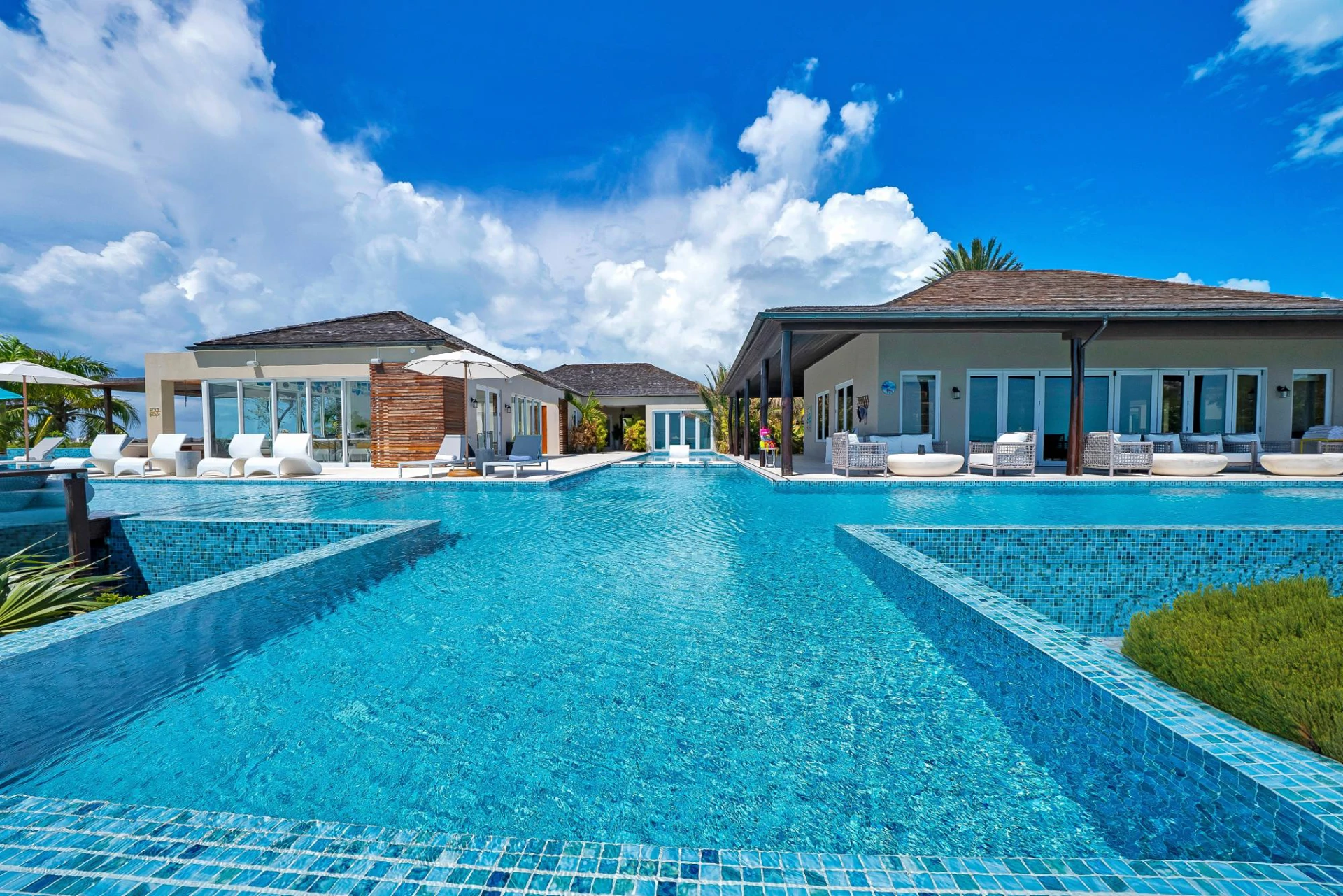 Turtle Tail Estate - Gallery image 8